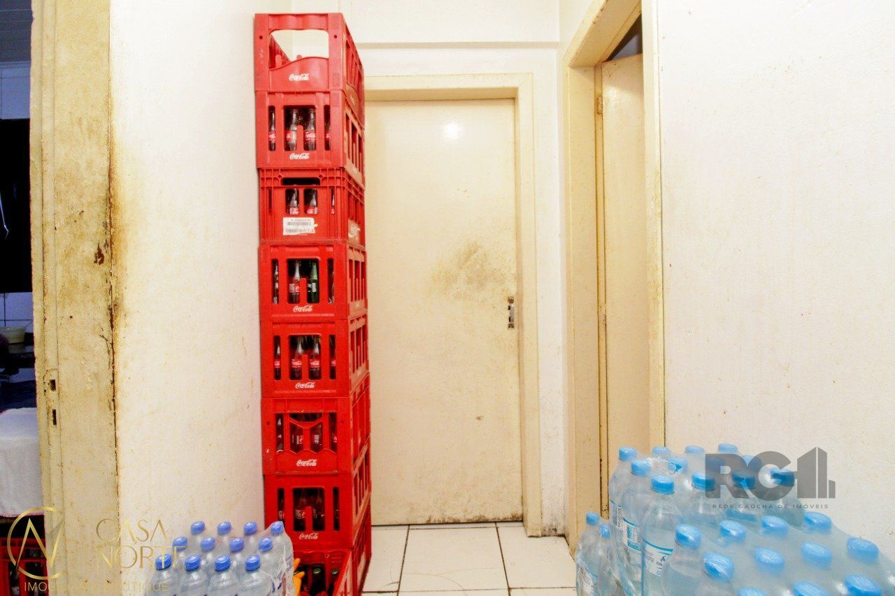 Casa à venda com 2 quartos, 170m², Rua Gonçalves Dias no bairro Menino Deus em Porto Alegre