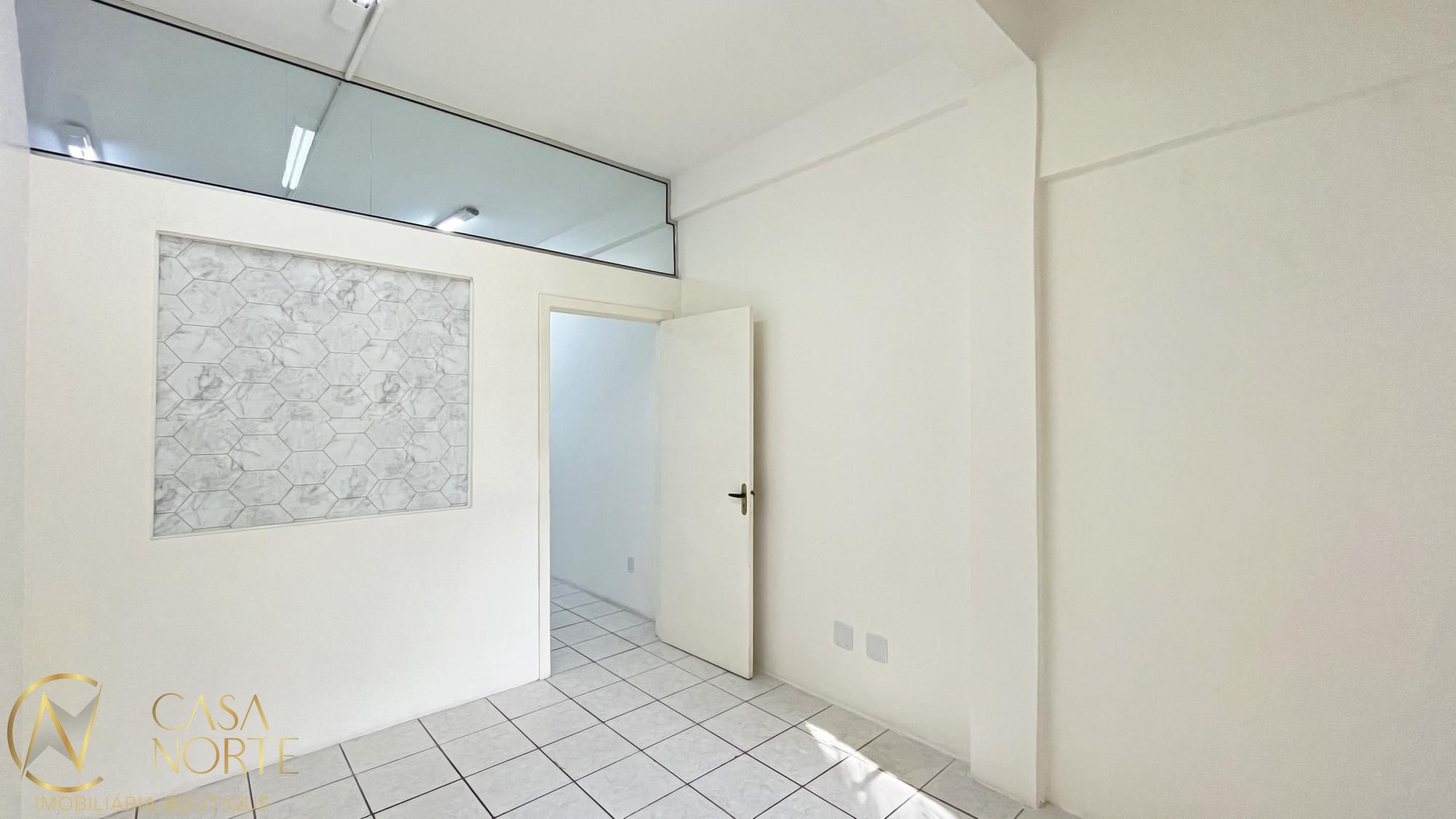 Sala Comercial à venda com 2 quartos, 283m², Avenida Getúlio Vargas no bairro Menino Deus em Porto Alegre