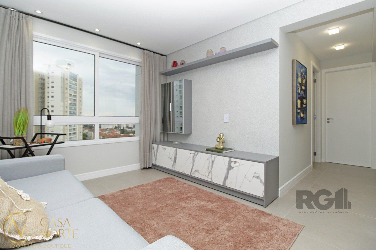Apartamento à venda com 3 quartos, 83m², 3 suítes, 2 vagas, Rua Padre Alois Kades S J - Lado Par no bairro Jardim Europa em Porto Alegre