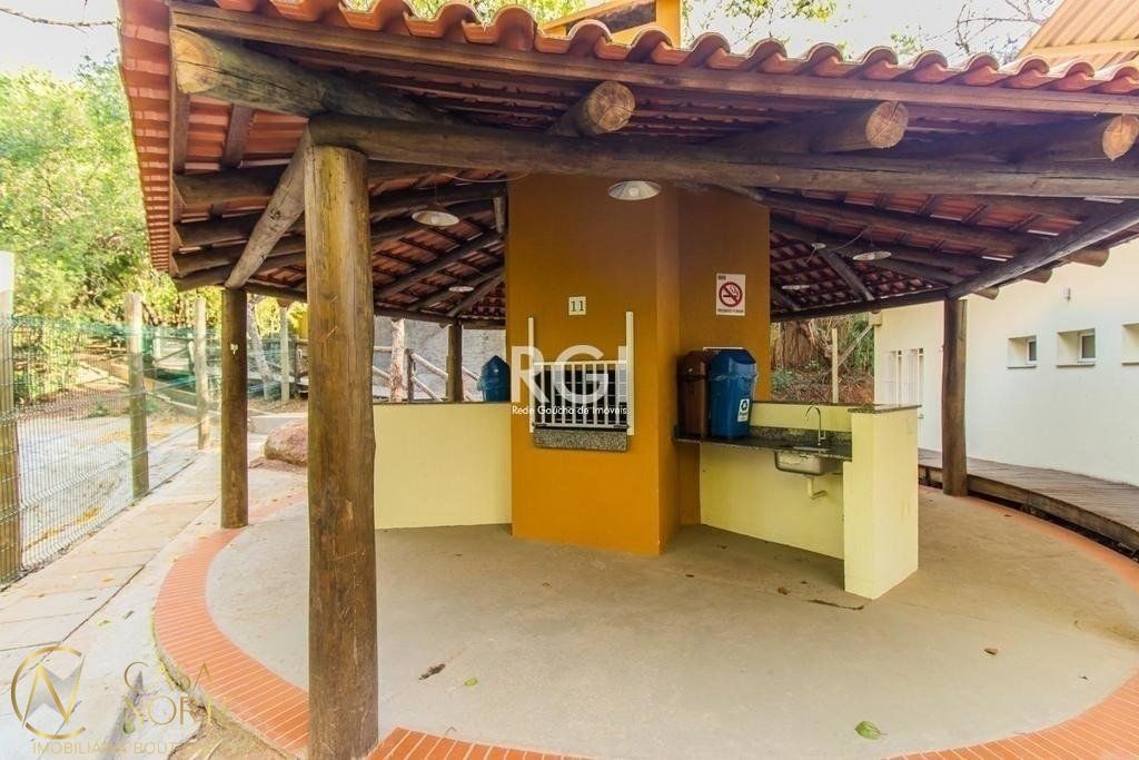 Apartamento à venda com 3 quartos, 65m², 1 suíte, 1 vaga, Avenida Bento Gonçalves no bairro Partenon em Porto Alegre