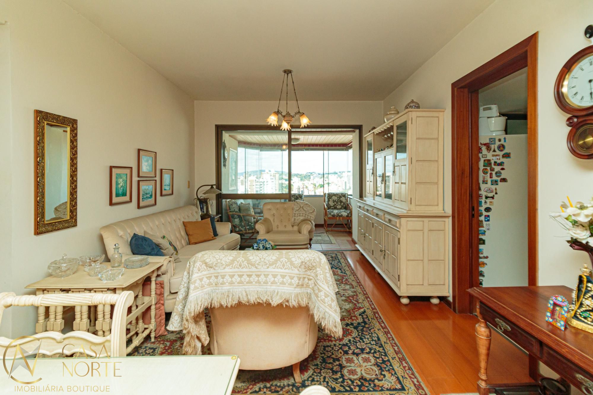 Apartamento à venda com 3 quartos, 90m², 1 suíte, 1 vaga, Avenida Borges de Medeiros no bairro Praia de Belas em Porto Alegre