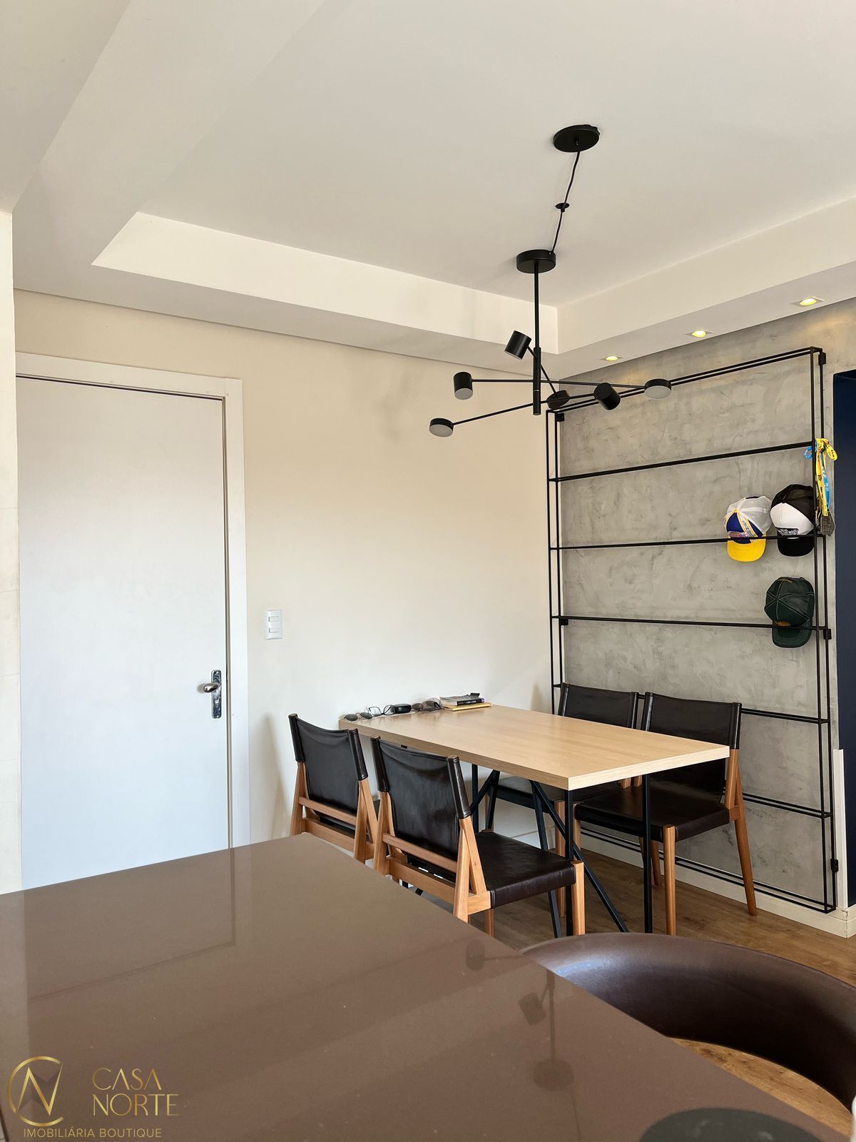 Apartamento à venda com 2 quartos, 63m², 1 suíte, 1 vaga, Rua Miguel Couto no bairro Menino Deus em Porto Alegre