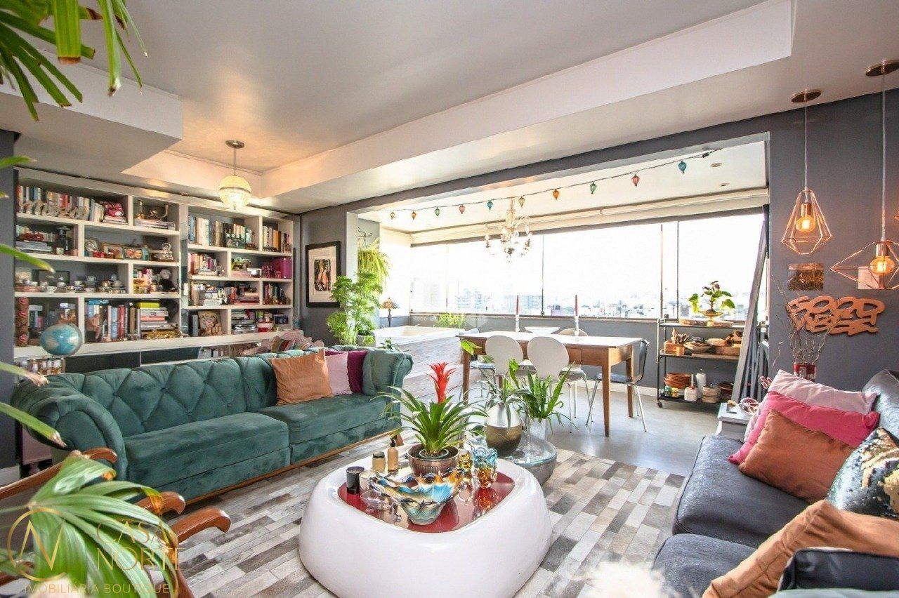 Apartamento à venda com 3 quartos, 103m², 3 suítes, 2 vagas, Rua Visconde do Herval no bairro Menino Deus em Porto Alegre