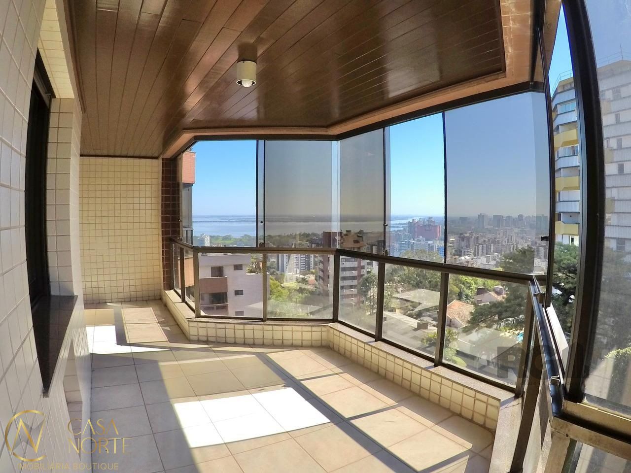 Apartamento à venda com 3 quartos, 310m², 1 suíte, 3 vagas, Rua Correa Lima no bairro Menino Deus em Porto Alegre