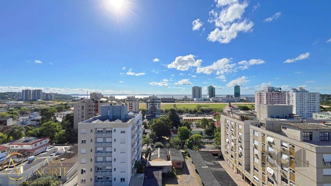 Cobertura à venda com 3 quartos, 207m², 1 suíte, 2 vagas, Rua Jataí no bairro Cristal em Porto Alegre