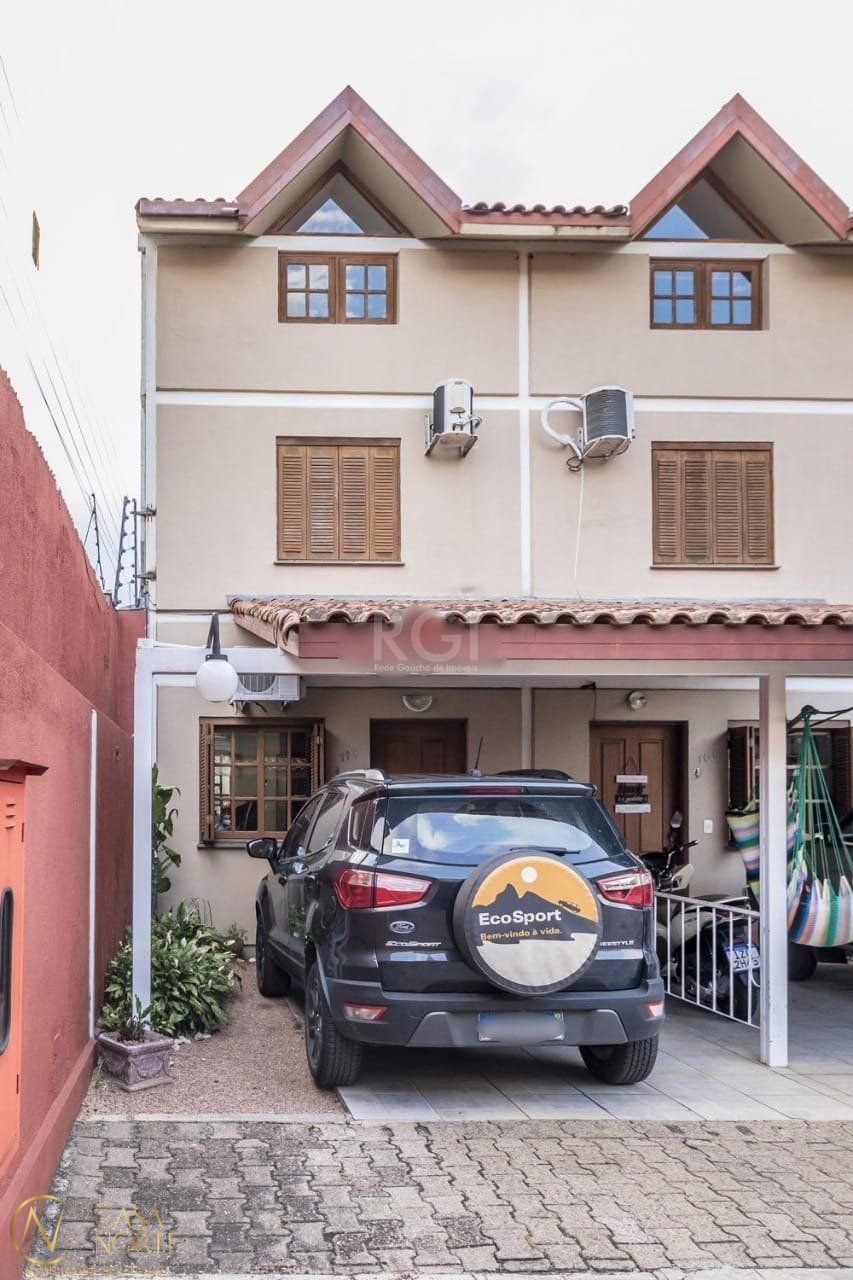 Casa de Condomínio à venda com 3 quartos, 103m², 1 suíte, 1 vaga, Rua Silvio Silveira Soares no bairro Camaquã em Porto Alegre