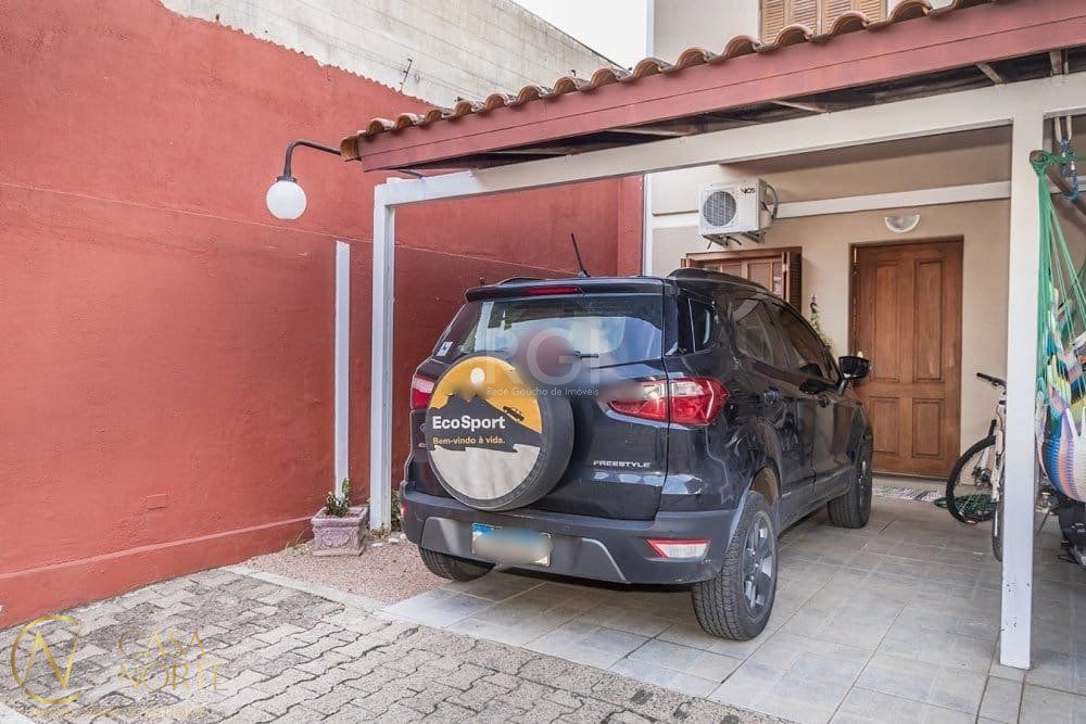 Casa de Condomínio à venda com 3 quartos, 103m², 1 suíte, 1 vaga, Rua Silvio Silveira Soares no bairro Camaquã em Porto Alegre