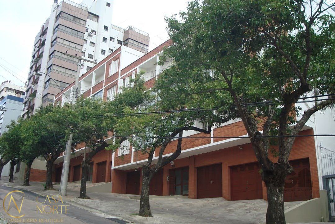 Apartamento à venda com 2 quartos, 84m², 1 vaga, Rua Vasco da Gama no bairro Independência em Porto Alegre