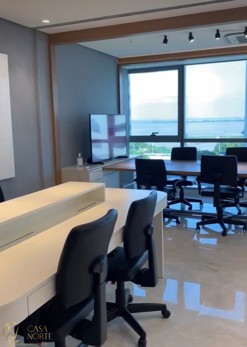 Sala Comercial à venda com 1 quarto, 40m², 1 vaga, Avenida Ipiranga no bairro Menino Deus em Porto Alegre