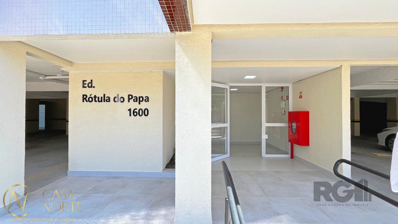 Apartamento à venda com 2 quartos, 71m², 1 suíte, 2 vagas, Rua José de Alencar no bairro Menino Deus em Porto Alegre