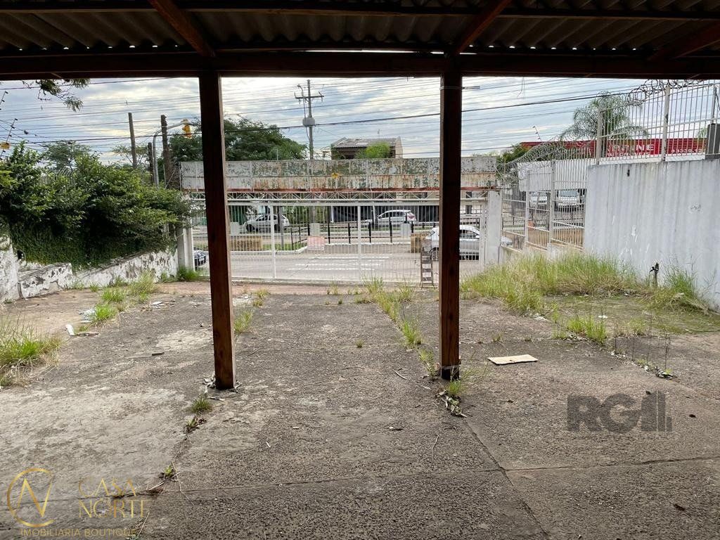Casa Comercial à venda  com 276m², Rua Coronel Aparício Borges no bairro Glória em Porto Alegre