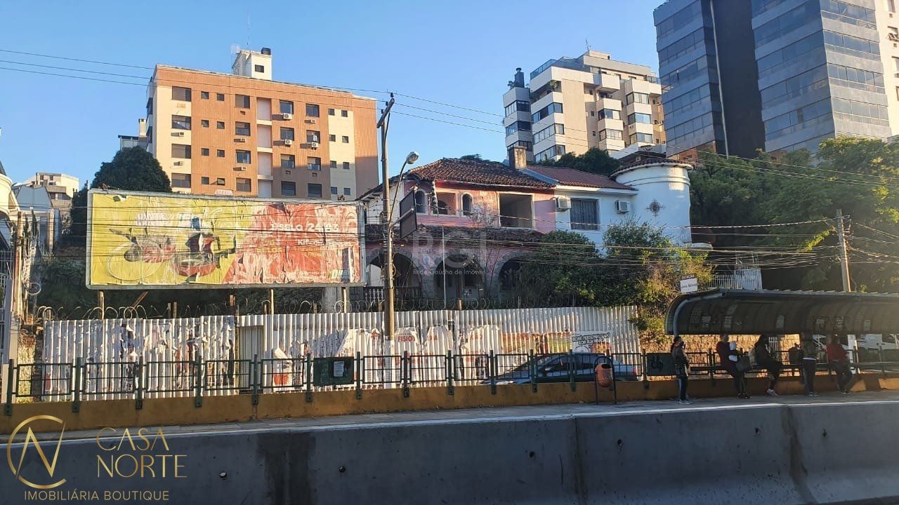 Terreno à venda  com 542m², Avenida Protásio Alves no bairro Petrópolis em Porto Alegre