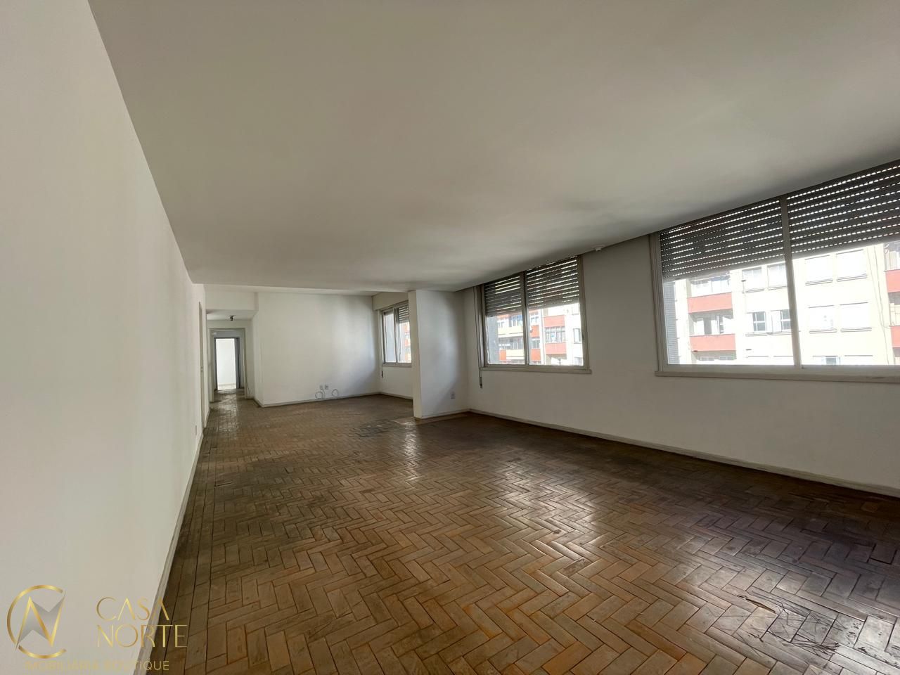 Apartamento à venda com 3 quartos, 152m², Avenida Senador Salgado Filho no bairro Centro Histórico em Porto Alegre