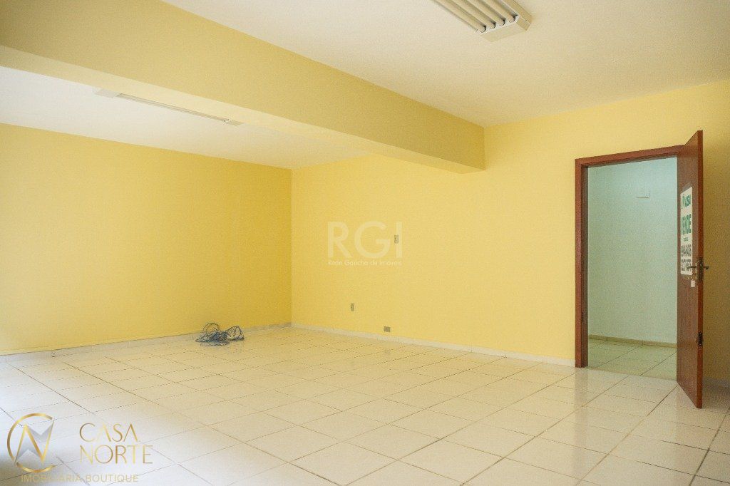 Sala Comercial à venda , 75m², Travessa Francisco de Leonardo Truda no bairro Centro Histórico em Porto Alegre