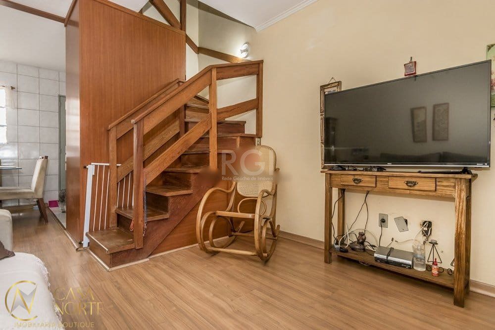 Casa de Condomínio à venda com 3 quartos, 103m², 1 suíte, 1 vaga, Rua Silvio Silveira Soares no bairro Camaquã em Porto Alegre