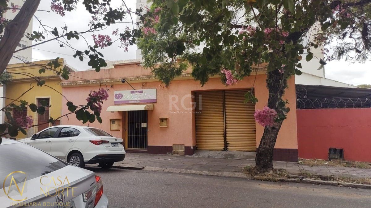 Casa Comercial à venda , 150m², Rua Botafogo no bairro Menino Deus em Porto Alegre