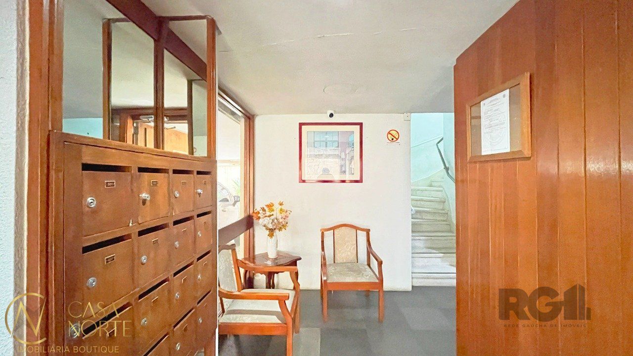 Apartamento à venda com 3 quartos, 92m², 1 suíte, 1 vaga, Rua Gonçalves Dias no bairro Menino Deus em Porto Alegre