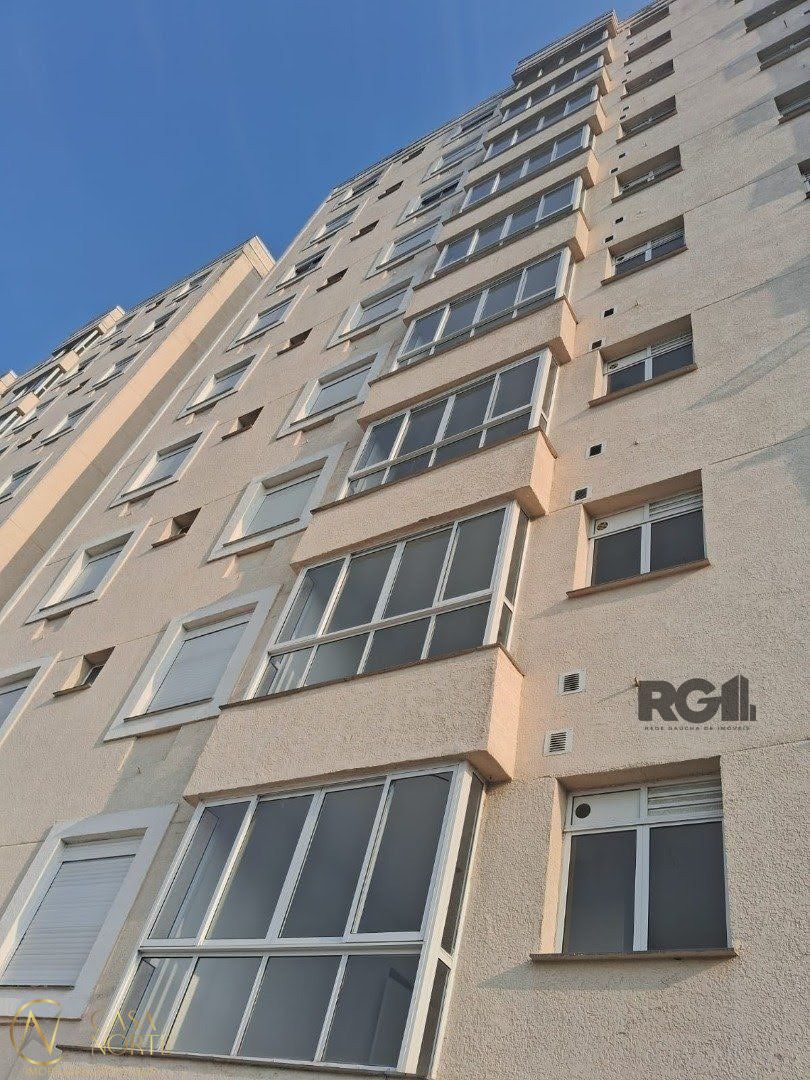 Apartamento à venda com 2 quartos, 42m², 1 vaga, Avenida da Cavalhada no bairro Cavalhada em Porto Alegre