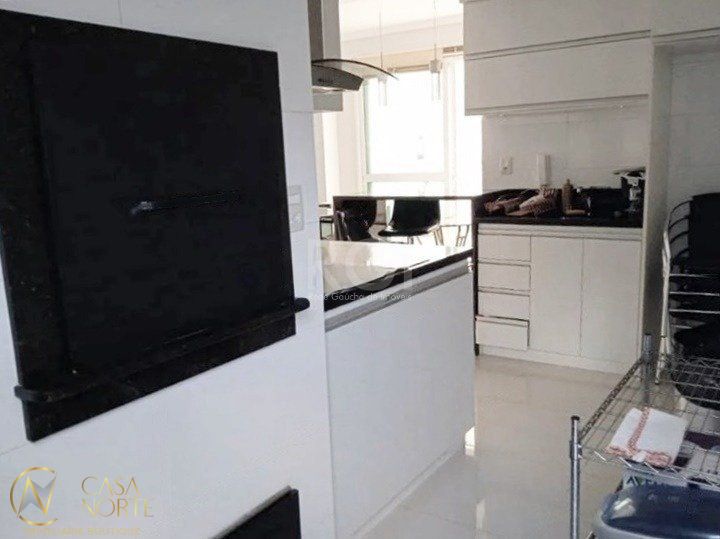 Apartamento à venda com 3 quartos, 121m², 1 suíte, 2 vagas, Rua Doutor Oscar Bittencourt no bairro Menino Deus em Porto Alegre