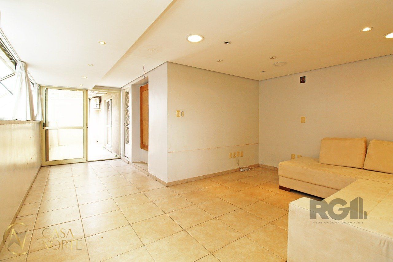 Cobertura à venda com 2 quartos, 133m², 1 vaga, Avenida João Pessoa no bairro Centro Histórico em Porto Alegre