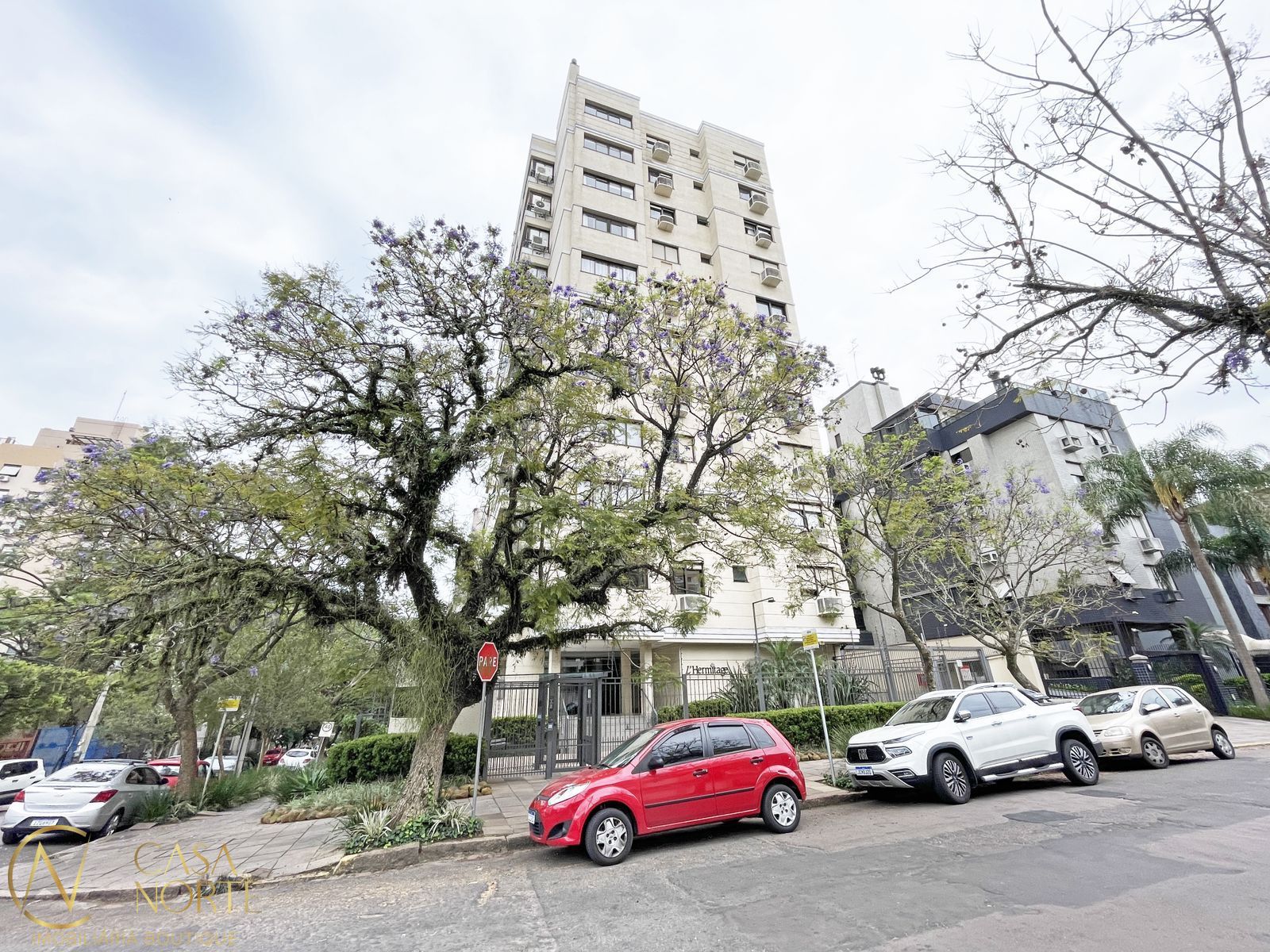 Apartamento à venda com 3 quartos, 115m², 1 suíte, 1 vaga, Cel Fabricio Pillar no bairro Auxiliadora em Porto Alegre