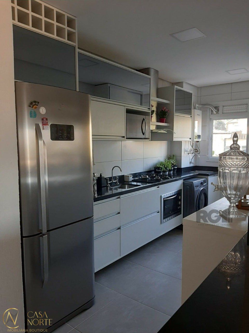 Apartamento à venda com 2 quartos, 70m², 1 suíte, 1 vaga, Rua Padre Antônio Vieira no bairro Santo Antônio em Porto Alegre