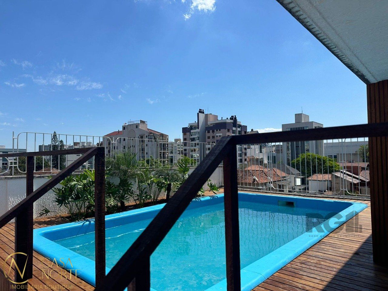 Cobertura à venda com 3 quartos, 206m², 2 vagas, Rua Mucio Teixeira no bairro Menino Deus em Porto Alegre