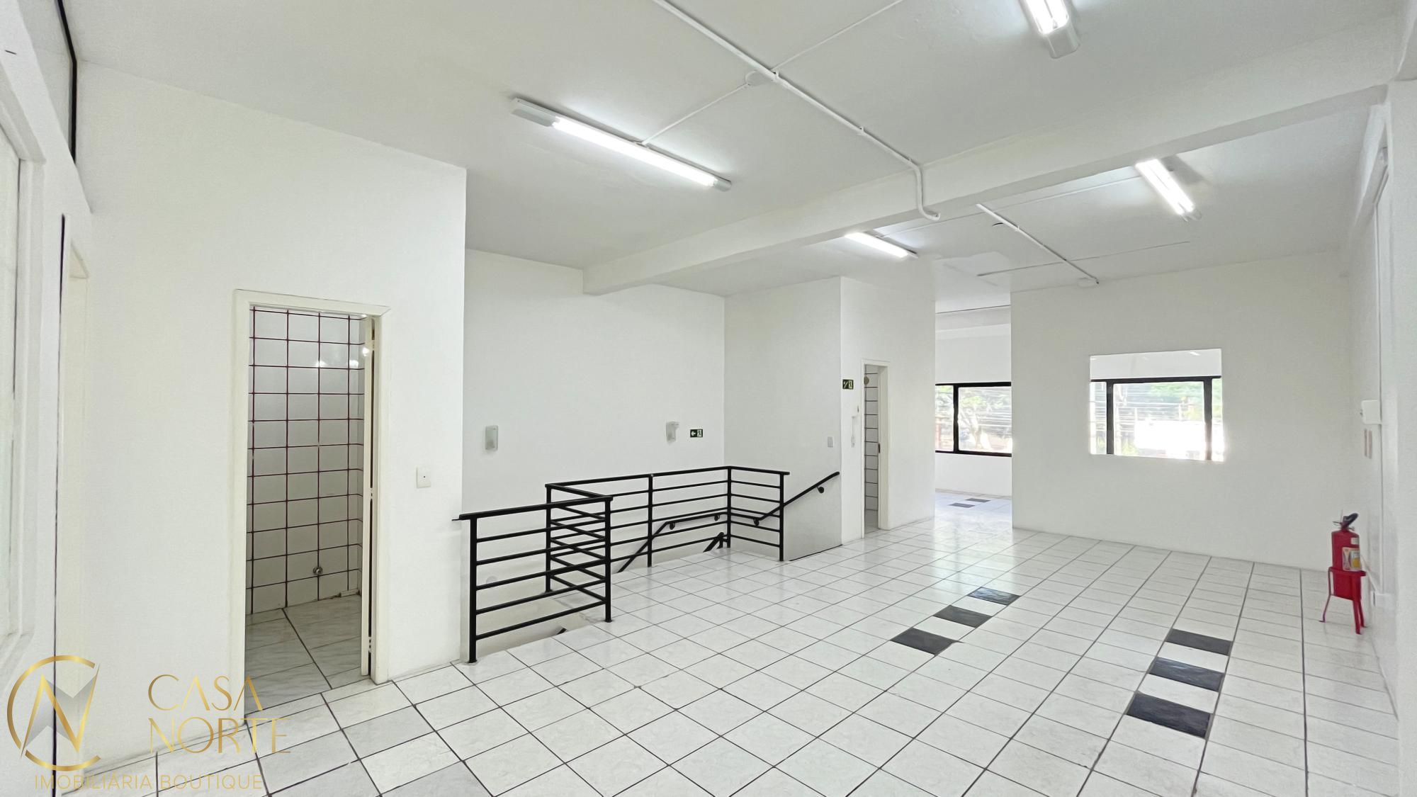 Sala Comercial à venda com 2 quartos, 283m², Avenida Getúlio Vargas no bairro Menino Deus em Porto Alegre