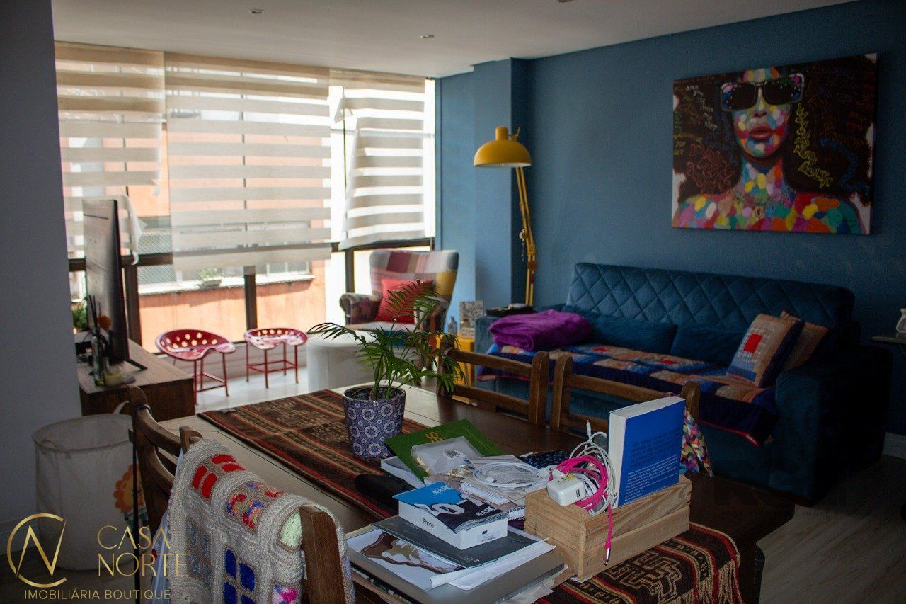 Apartamento à venda com 2 quartos, 83m², 1 vaga, Rua Ramiro Barcelos no bairro Rio Branco em Porto Alegre