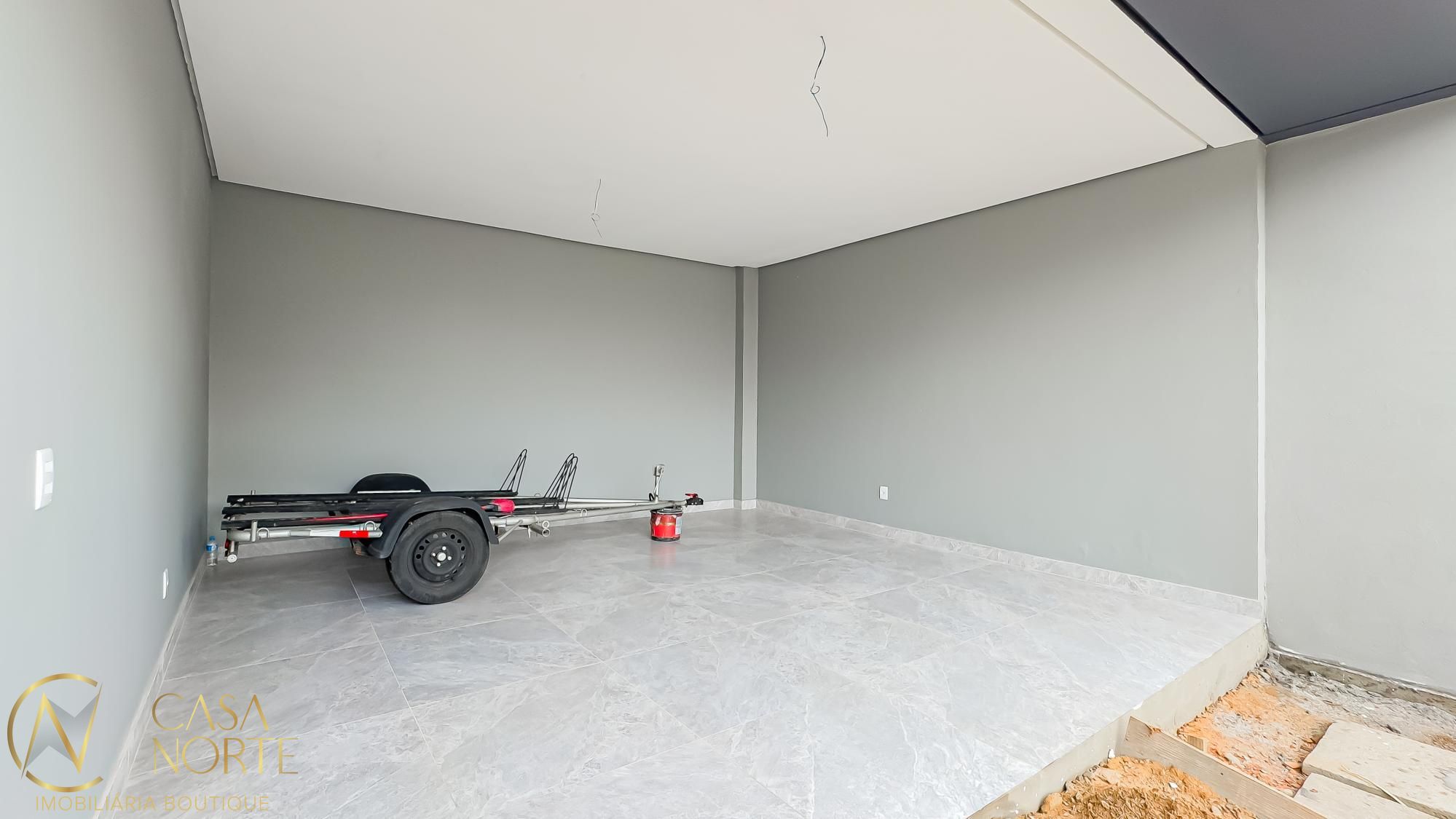 Casa de Condomínio à venda com 3 quartos, 199m², 3 suítes, 4 vagas, Silvio Nedel no bairro Alto Petrópolis em Porto Alegre