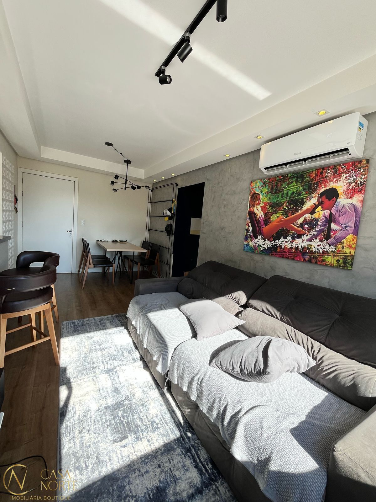 Apartamento à venda com 2 quartos, 63m², 1 suíte, 1 vaga, Rua Miguel Couto no bairro Menino Deus em Porto Alegre