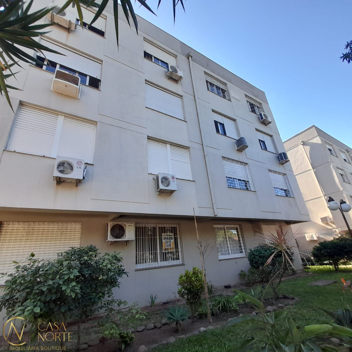 Apartamento à venda com 2 quartos, 48m², 1 suíte, 1 vaga, Rua Doutor Pereira Neto no bairro Tristeza em Porto Alegre
