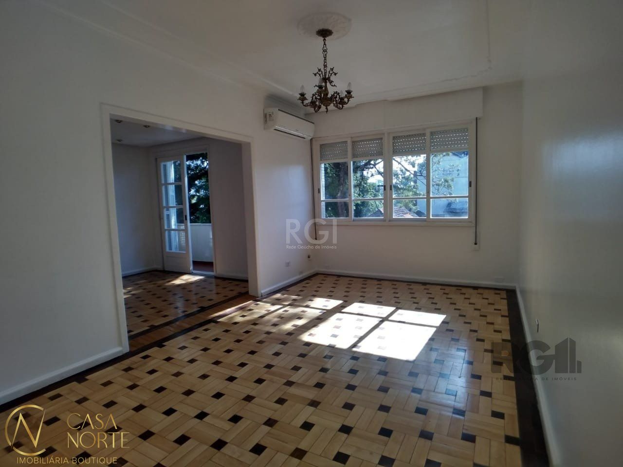 Apartamento à venda com 3 quartos, 115m², Rua Visconde do Herval no bairro Menino Deus em Porto Alegre