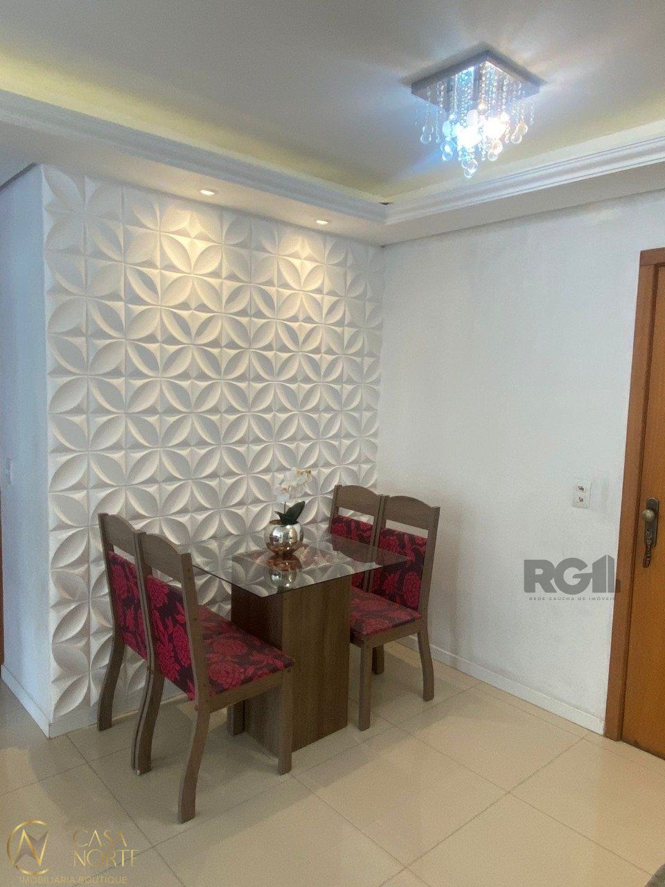 Apartamento à venda com 2 quartos, 58m², 1 vaga, Rua Mariano de Matos no bairro Santa Tereza em Porto Alegre