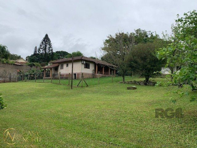 Casa à venda com 3 quartos, 10000m², Rua Doutor Vergara no bairro Belém Velho em Porto Alegre