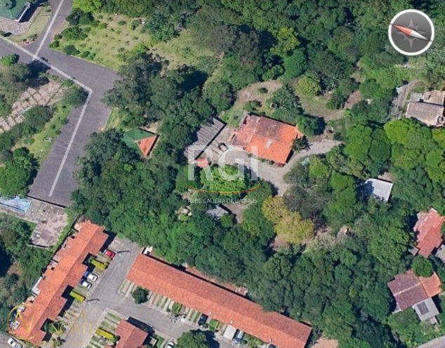 Terreno à venda  com 2300m², Rua Dolores Duran no bairro Agronomia em Porto Alegre