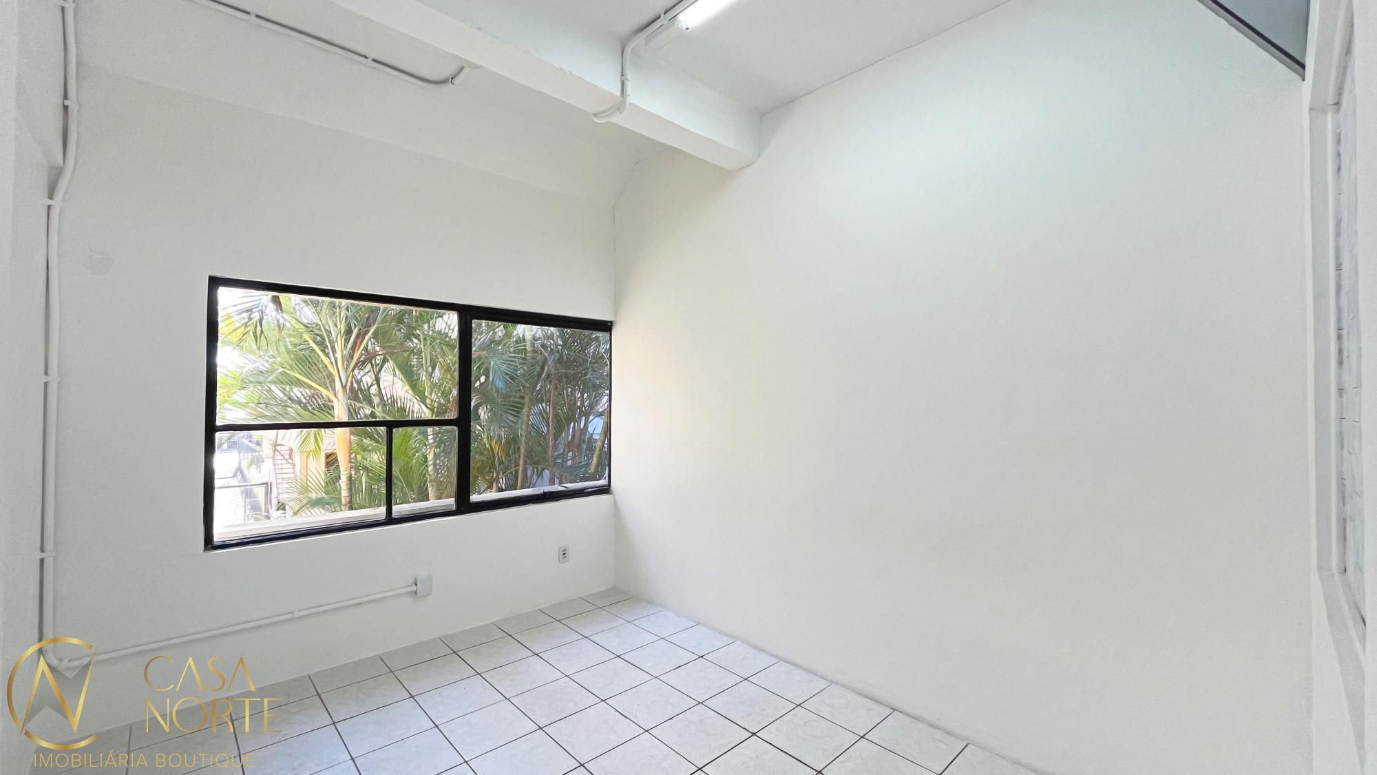 Sala Comercial à venda com 2 quartos, 283m², Avenida Getúlio Vargas no bairro Menino Deus em Porto Alegre