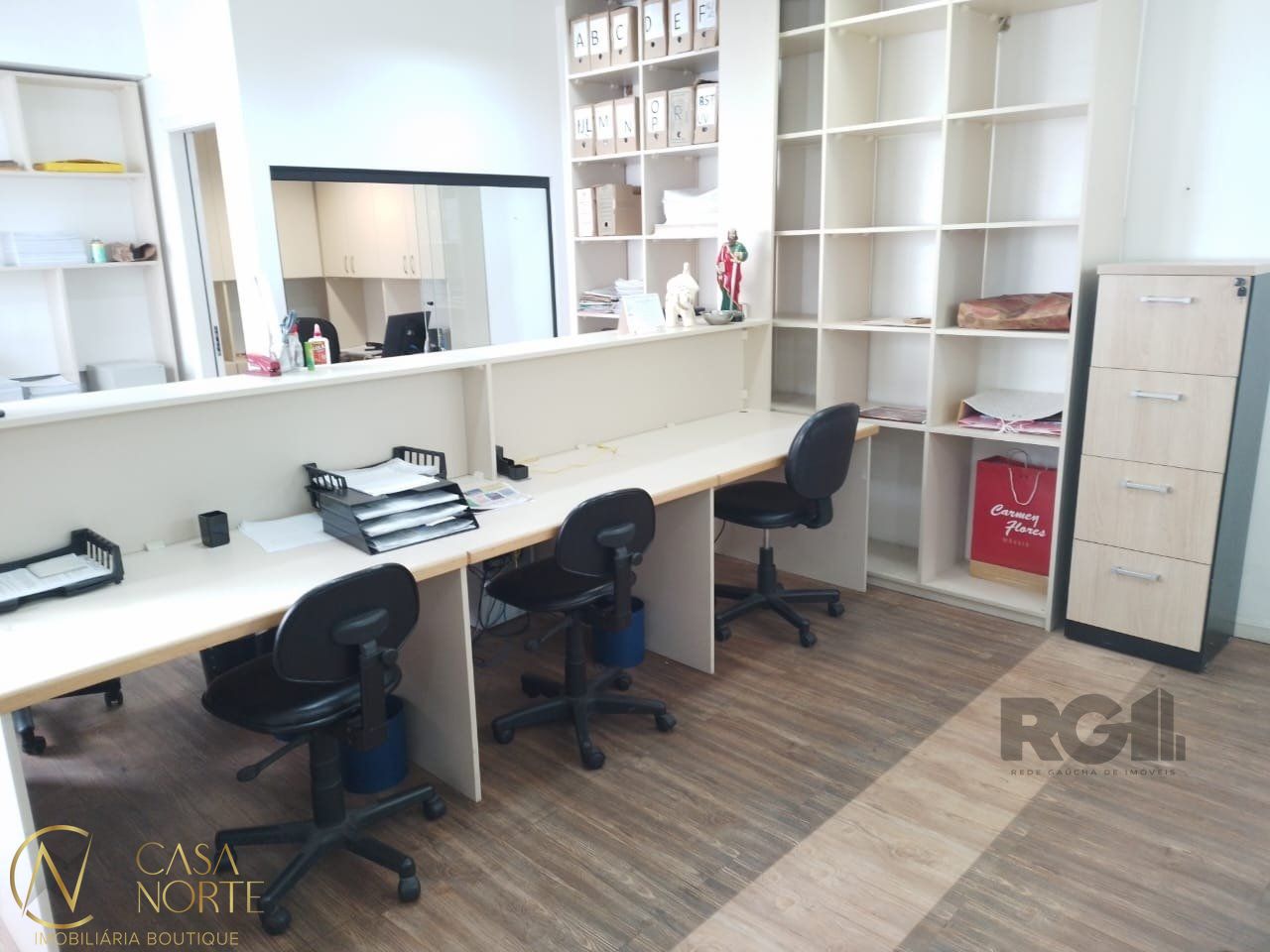 Sala Comercial à venda , 49m², Avenida Teresópolis no bairro Teresópolis em Porto Alegre