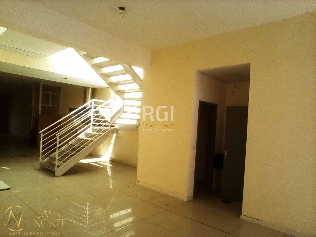 Prédio Comercial à venda , 329m², Rua Pelotas no bairro Floresta em Porto Alegre