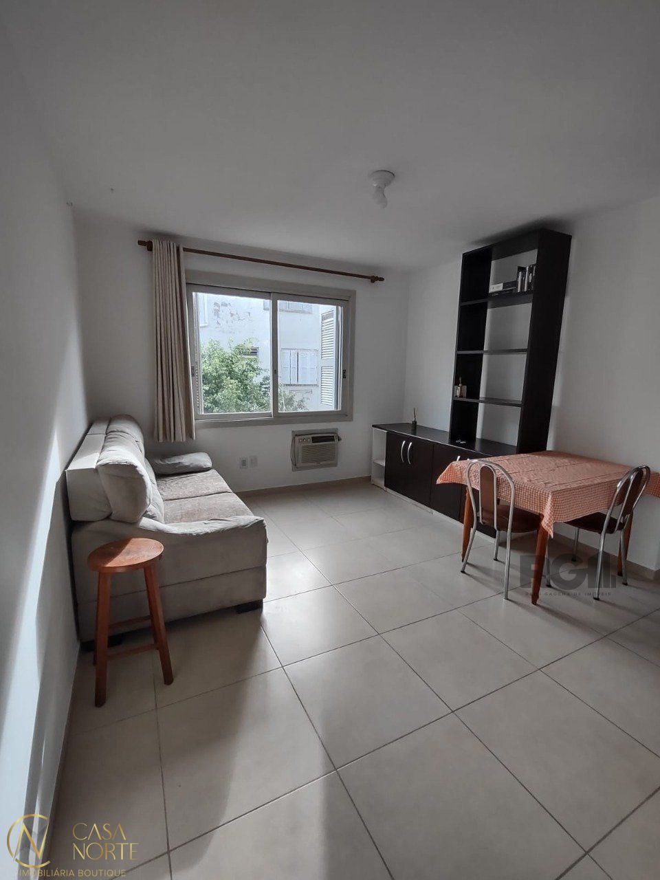 Apartamento à venda com 2 quartos, 61m², Avenida da Azenha no bairro Azenha em Porto Alegre