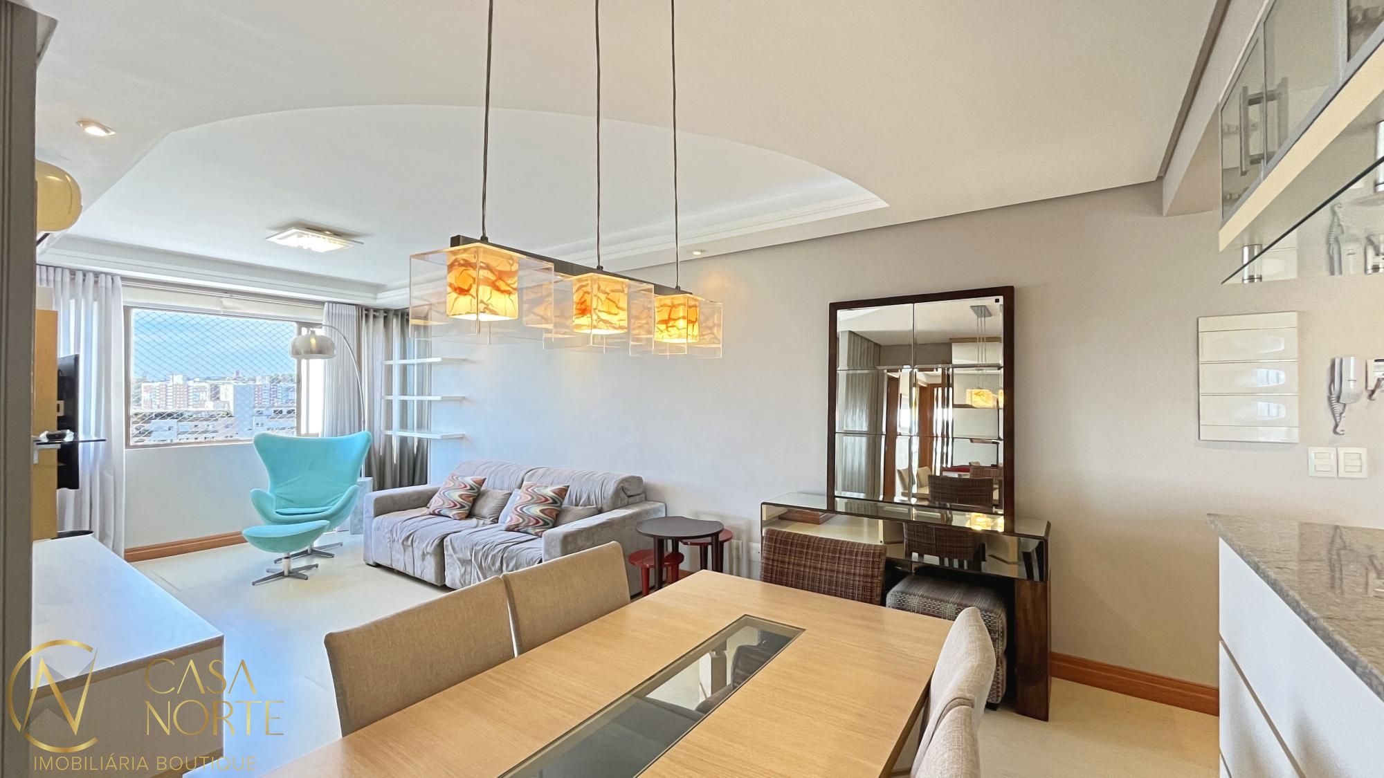 Apartamento à venda com 3 quartos, 89m², 1 suíte, 2 vagas, Rua Gonçalves Dias no bairro Menino Deus em Porto Alegre