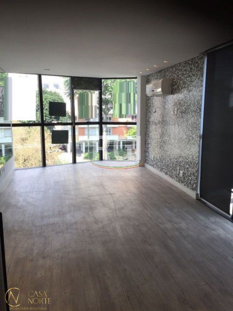 Sala Comercial à venda , 30m², 1 vaga, Rua Vinte e Quatro de Outubro no bairro Independência em Porto Alegre