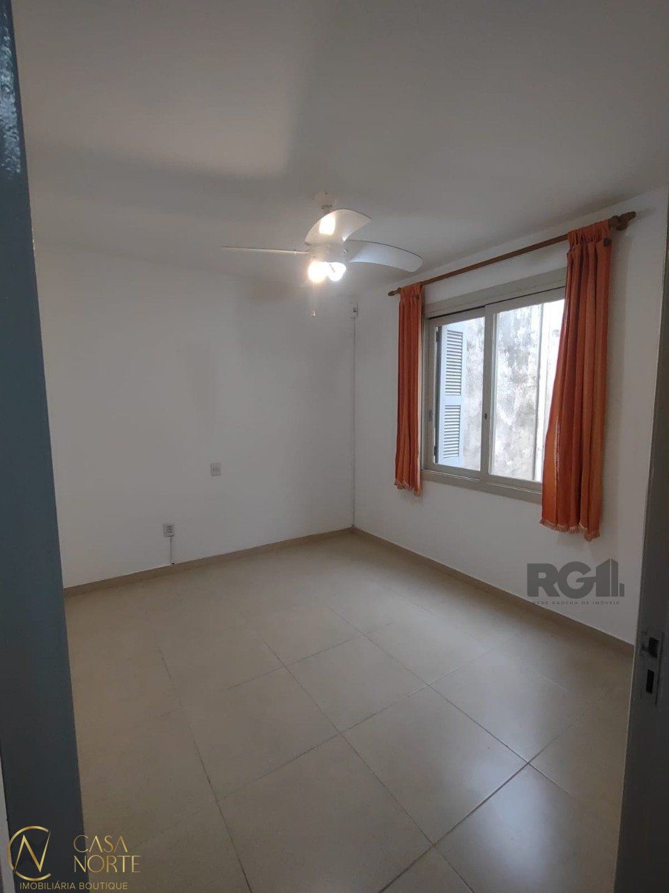 Apartamento à venda com 2 quartos, 61m², Avenida da Azenha no bairro Azenha em Porto Alegre
