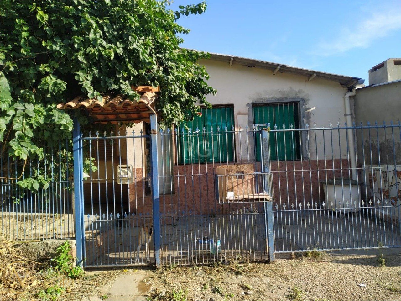 Casa à venda com 3 quartos, 123m², 1 suíte, 4 vagas, Rua Alfredo Torres de Vasconcellos no bairro Agronomia em Porto Alegre