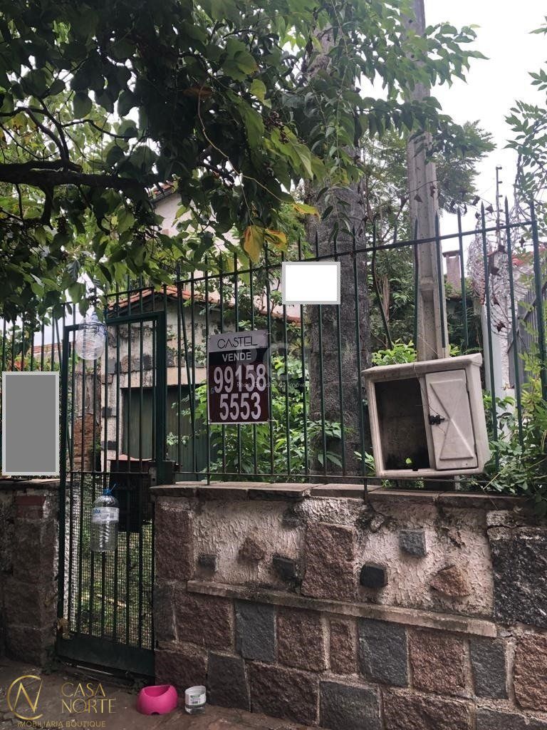 Casa à venda com 3 quartos, 276m², 2 vagas, Rua Lobo da Costa no bairro Azenha em Porto Alegre
