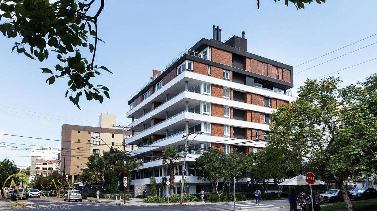 Apartamento à venda com 3 quartos, 230m², 3 suítes, 3 vagas, Rua Barao do Guaiba no bairro Menino Deus em Porto Alegre