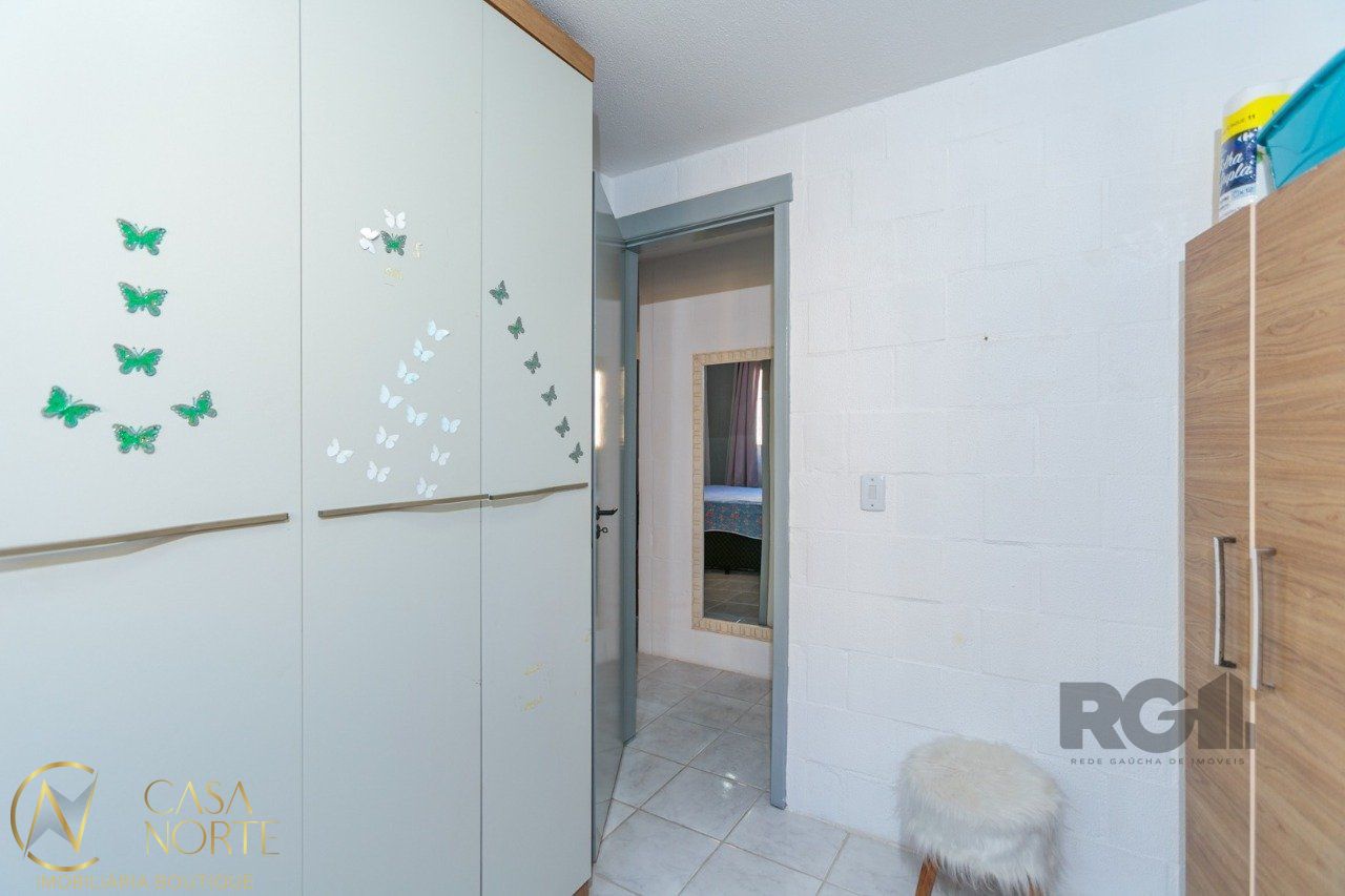 Apartamento à venda com 2 quartos, 39m², 1 vaga, Estrada João de Oliveira Remiao no bairro Lomba do Pinheiro em Porto Alegre