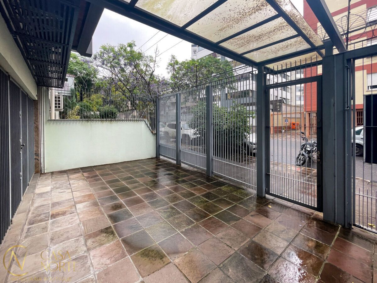 Prédio Comercial à venda com 3 quartos, 1016m², 3 vagas, Rua Conde de Porto Alegre no bairro São Geraldo em Porto Alegre