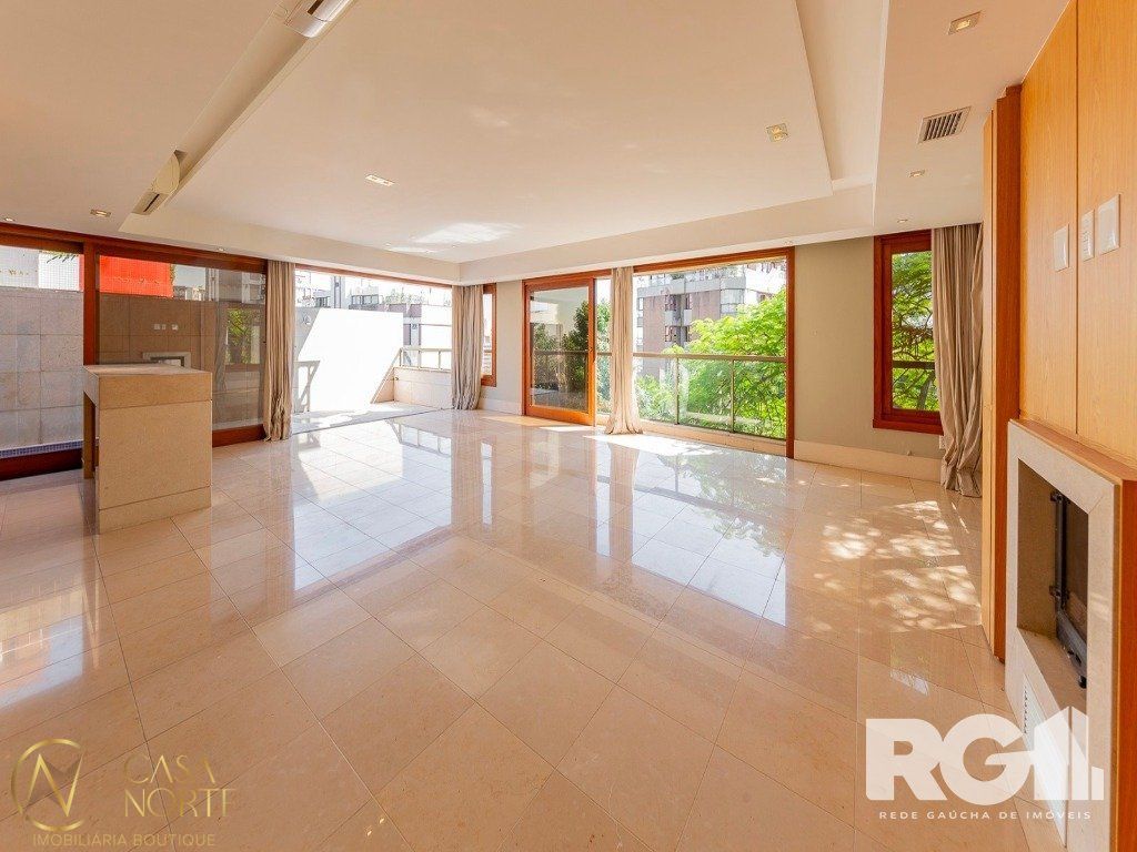 Apartamento à venda com 3 quartos, 325m², 3 suítes, 4 vagas, Rua Luciana de Abreu no bairro Moinhos de Vento em Porto Alegre