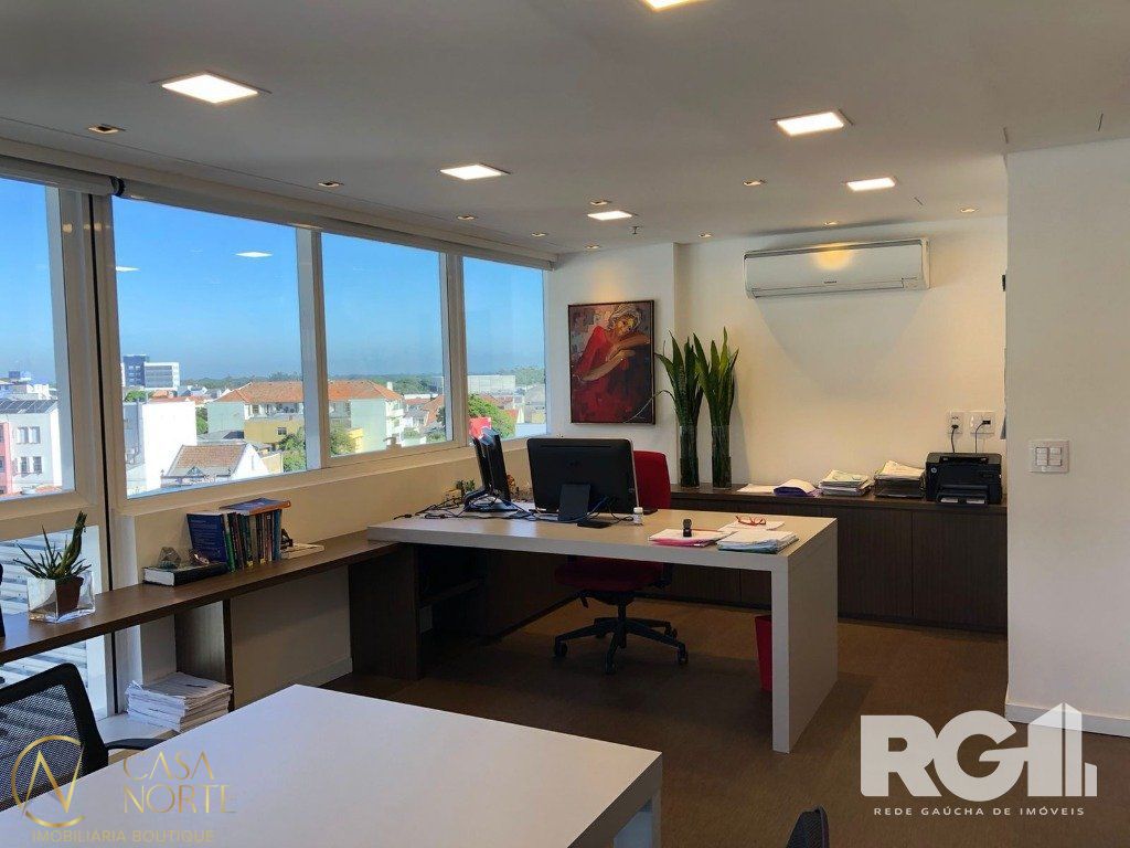 Sala Comercial à venda , 52m², Rua Ramiro Barcelos no bairro Floresta em Porto Alegre